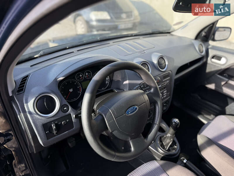 Хетчбек Ford Fusion 2007 в Луцьку фото 131 Хетчбек Ford Fusion 2007 в Луцьку