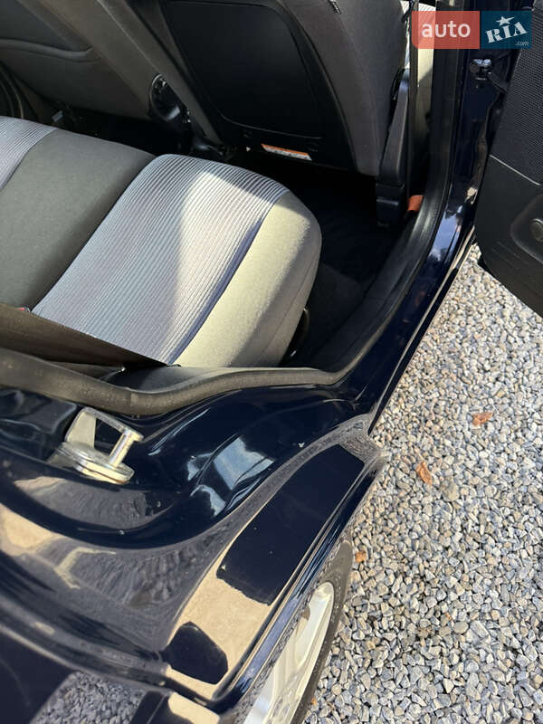 Хетчбек Ford Fusion 2007 в Луцьку фото 157 Хетчбек Ford Fusion 2007 в Луцьку