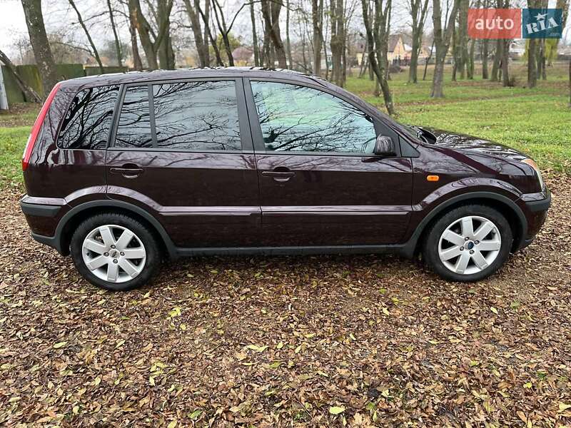 Хэтчбек Ford Fusion 2008 в Новомиргороде