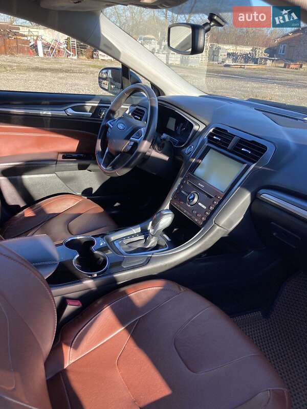 Седан Ford Fusion 2015 в Коломиї