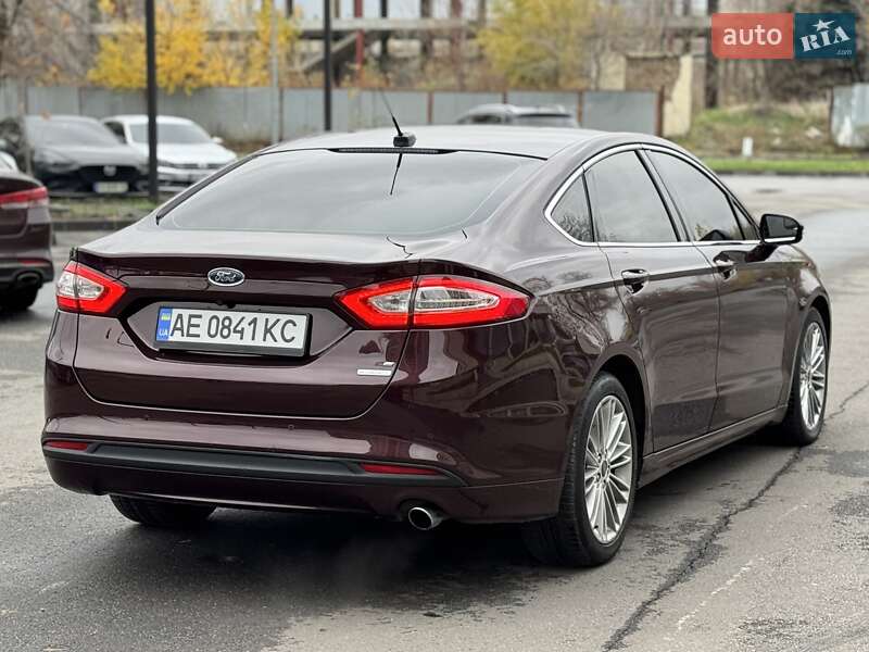 Седан Ford Fusion 2013 в Дніпрі
