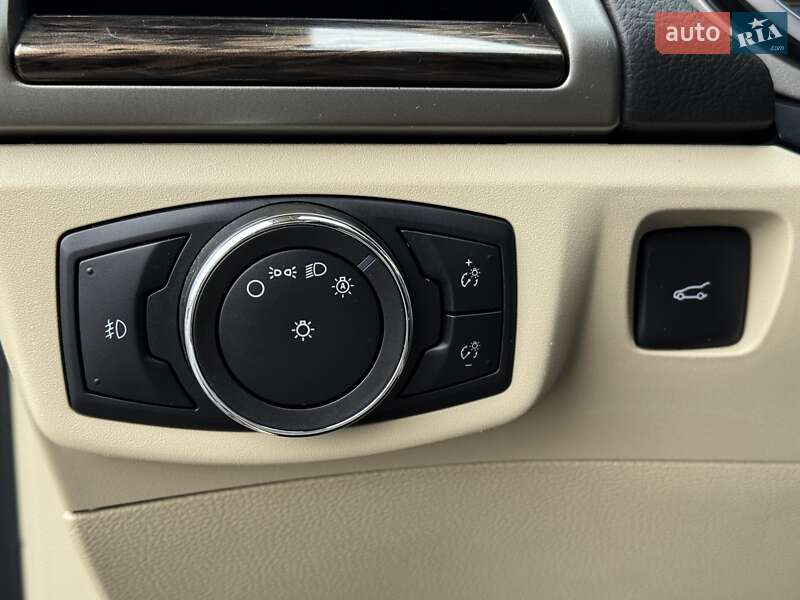 Седан Ford Fusion 2013 в Дніпрі