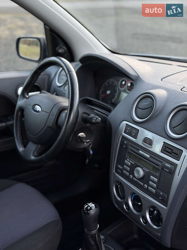 Седан Ford Fusion 2007 в Луцке