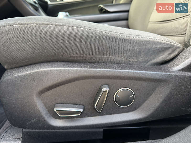 Седан Ford Fusion 2017 в Дніпрі фото 23 Седан Ford Fusion 2017 в Дніпрі