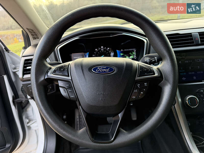 Седан Ford Fusion 2017 в Дніпрі фото 27 Седан Ford Fusion 2017 в Дніпрі