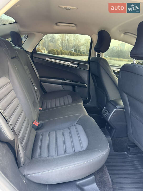 Седан Ford Fusion 2017 в Дніпрі фото 33 Седан Ford Fusion 2017 в Дніпрі