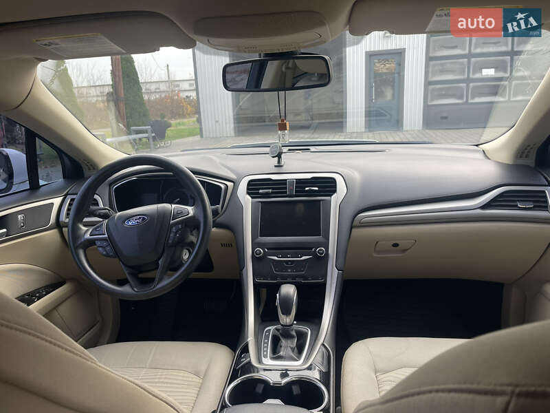 Седан Ford Fusion 2015 в Клесовому фото 2 Седан Ford Fusion 2015 в Клесовому