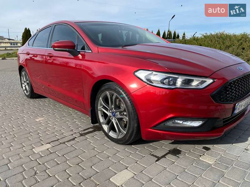 Седан Ford Fusion 2016 в Любаре