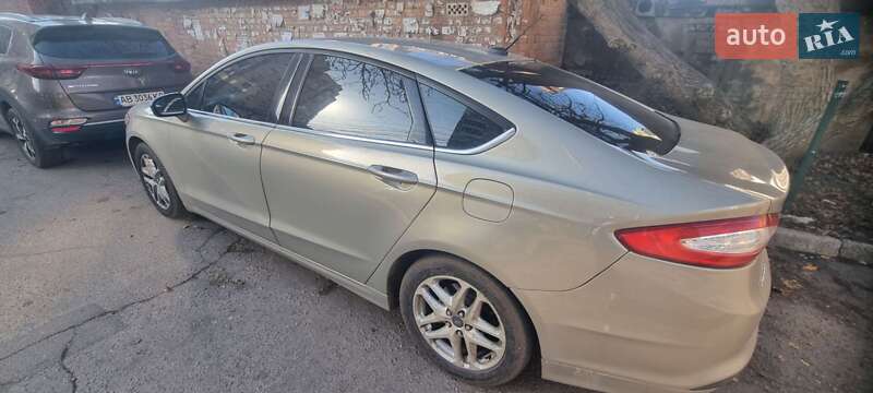 Седан Ford Fusion 2015 в Виннице