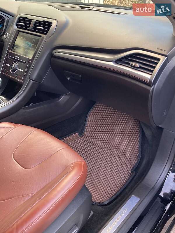 Седан Ford Fusion 2015 в Коломиї