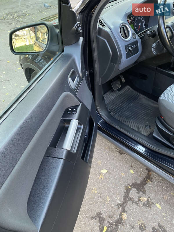 Хэтчбек Ford Fusion 2008 в Виннице фото 12 Хэтчбек Ford Fusion 2008 в Виннице