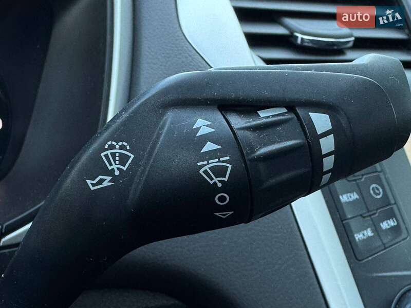 Седан Ford Fusion 2013 в Ровно фото 30 Седан Ford Fusion 2013 в Ровно