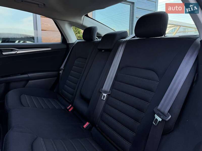Седан Ford Fusion 2013 в Ровно фото 46 Седан Ford Fusion 2013 в Ровно
