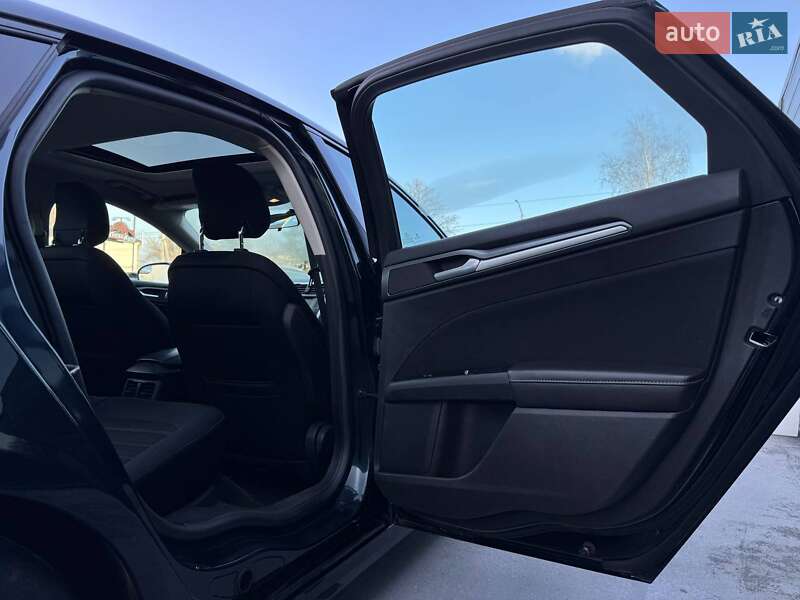 Седан Ford Fusion 2013 в Ровно фото 50 Седан Ford Fusion 2013 в Ровно