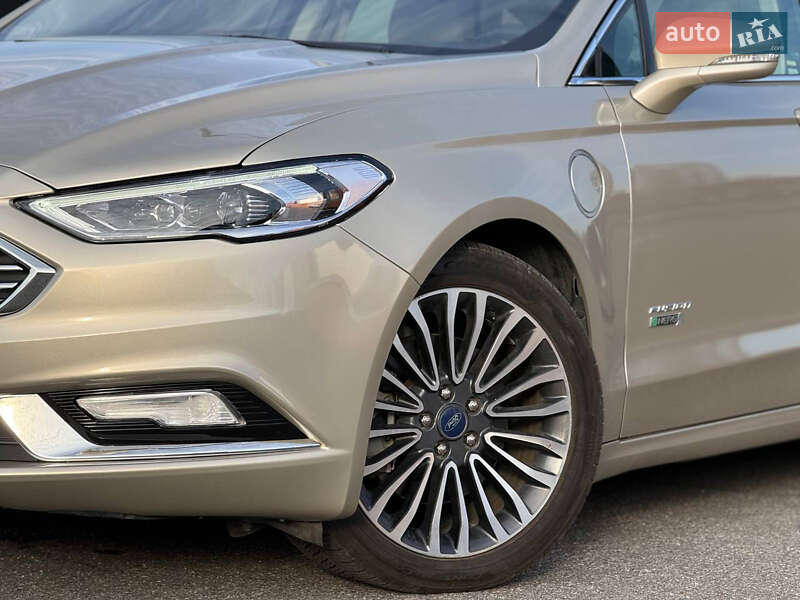 Седан Ford Fusion 2016 в Киеве