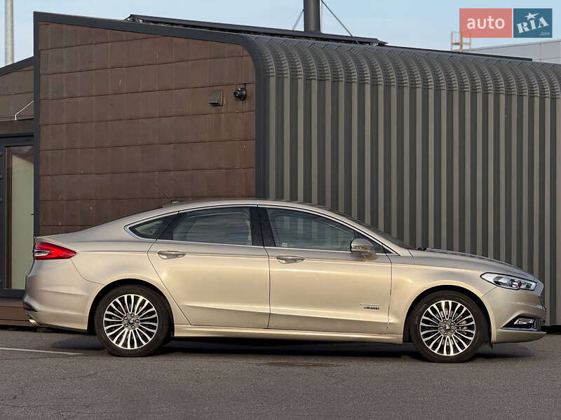 Седан Ford Fusion 2016 в Киеве