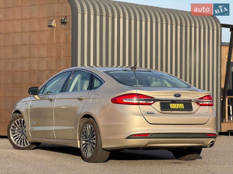 Седан Ford Fusion 2016 в Киеве