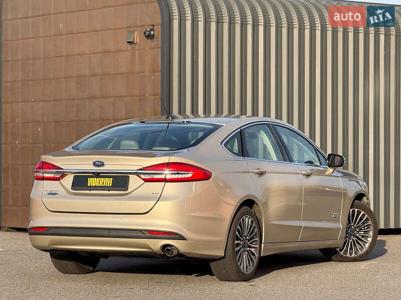 Седан Ford Fusion 2016 в Киеве