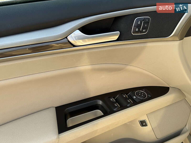 Седан Ford Fusion 2016 в Киеве