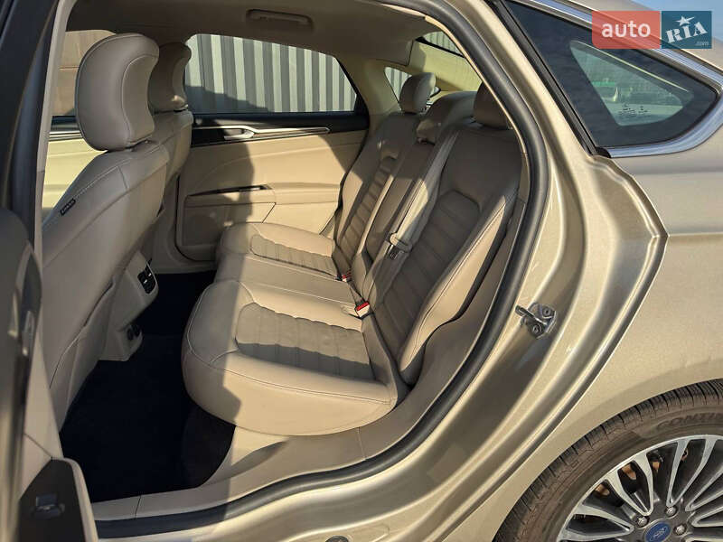 Седан Ford Fusion 2016 в Киеве