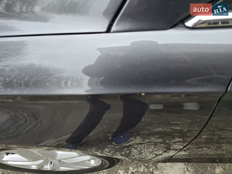 Седан Ford Fusion 2015 в Ровно