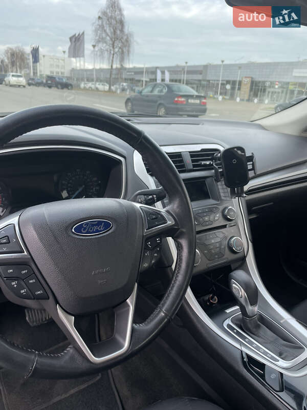 Седан Ford Fusion 2016 в Києві