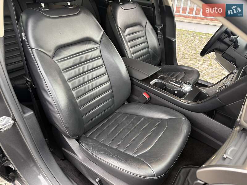 Седан Ford Fusion 2016 в Днепре