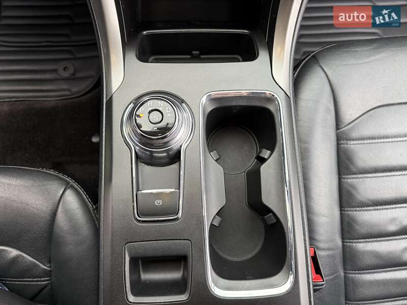 Седан Ford Fusion 2016 в Днепре