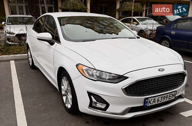 Седан Ford Fusion 2018 в Киеве