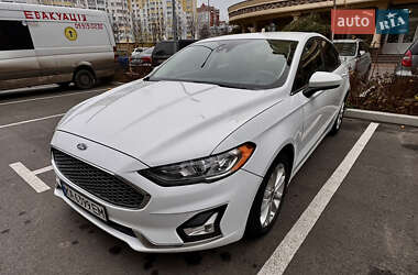 Седан Ford Fusion 2018 в Киеве