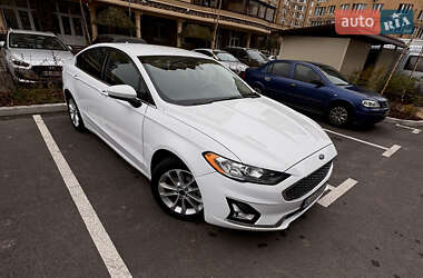 Седан Ford Fusion 2018 в Киеве