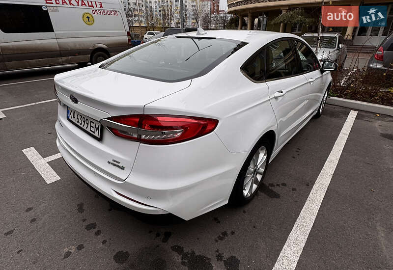 Седан Ford Fusion 2018 в Киеве