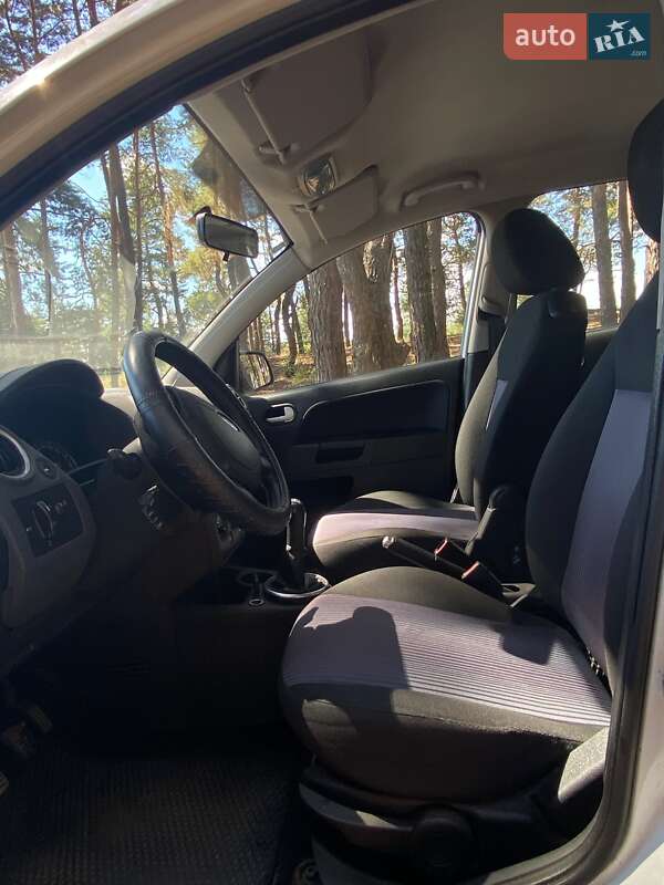 Хетчбек Ford Fusion 2011 в Полтаві фото 13 Хетчбек Ford Fusion 2011 в Полтаві