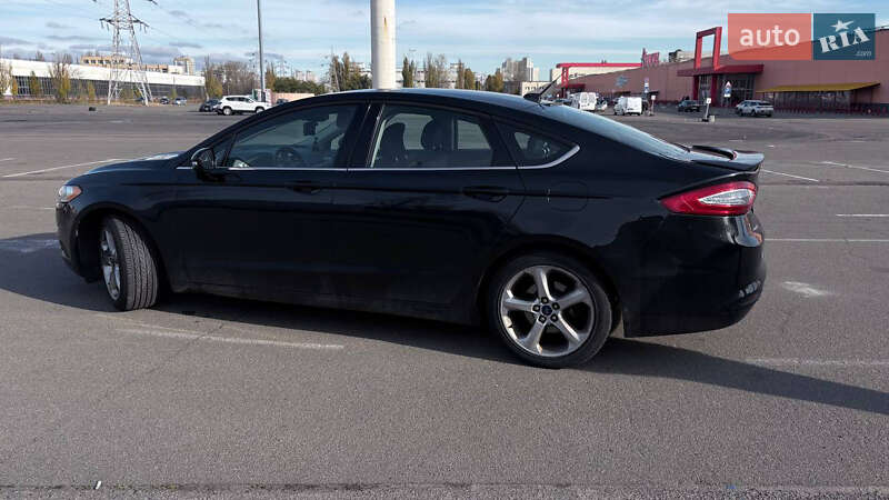 Седан Ford Fusion 2013 в Києві
