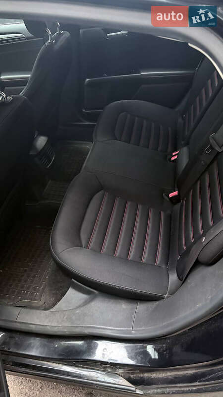 Седан Ford Fusion 2013 в Києві