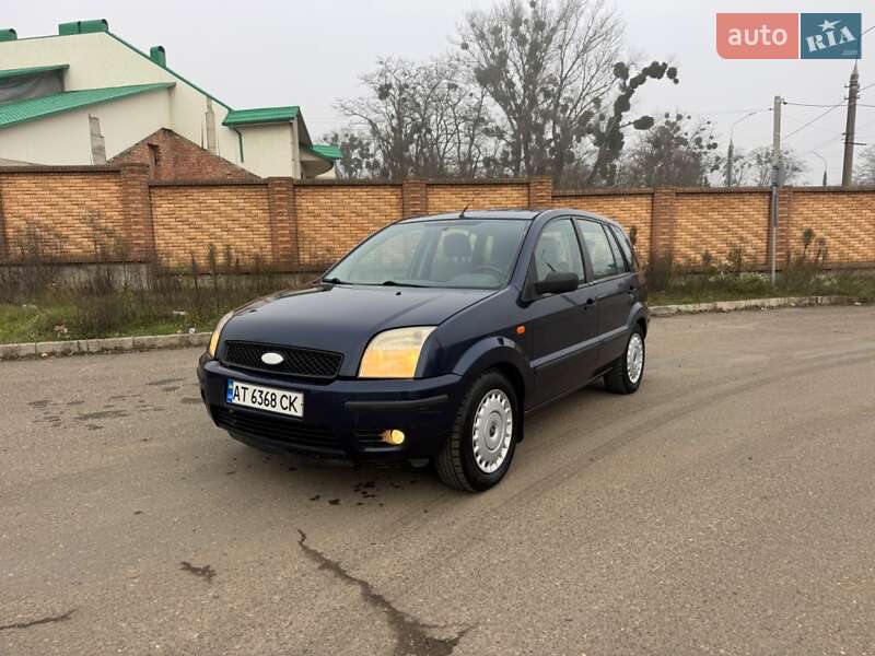 Хетчбек Ford Fusion 2003 в Чернівцях фото 4 Хетчбек Ford Fusion 2003 в Чернівцях