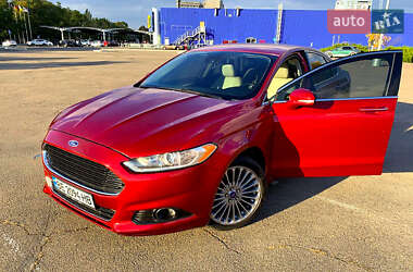 Седан Ford Fusion 2013 в Черкасах