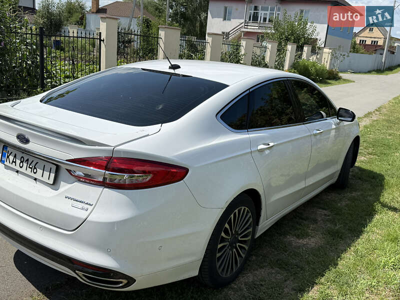 Ford Fusion 2017