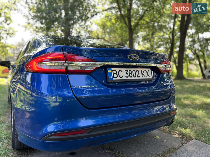 Седан Ford Fusion 2017 в Львові