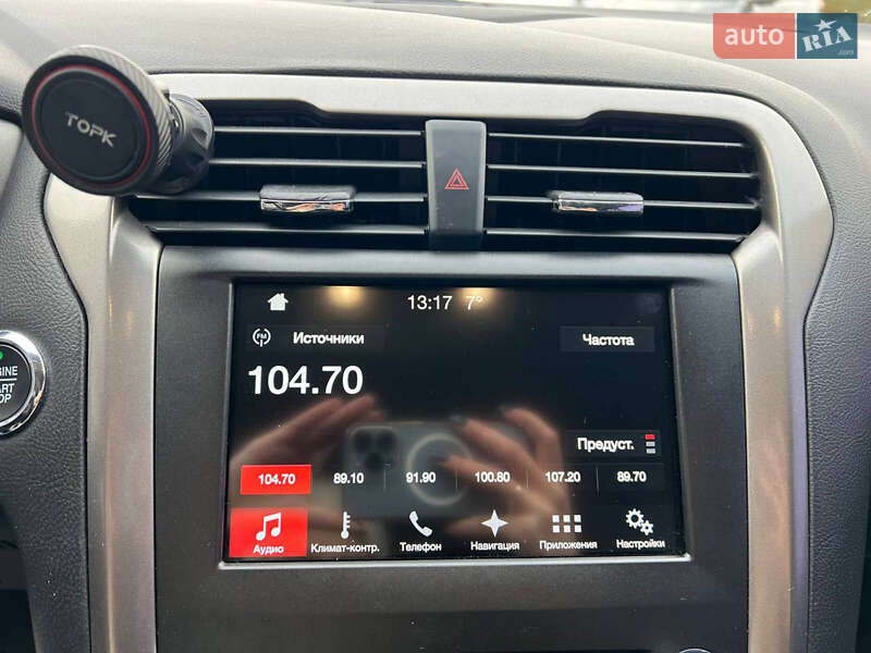 Седан Ford Fusion 2018 в Львові