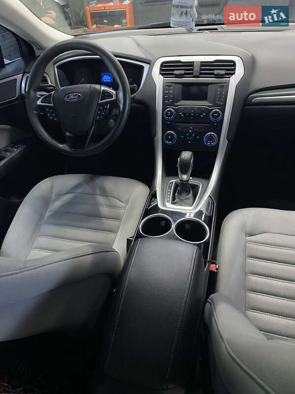 Седан Ford Fusion 2013 в Ірпені