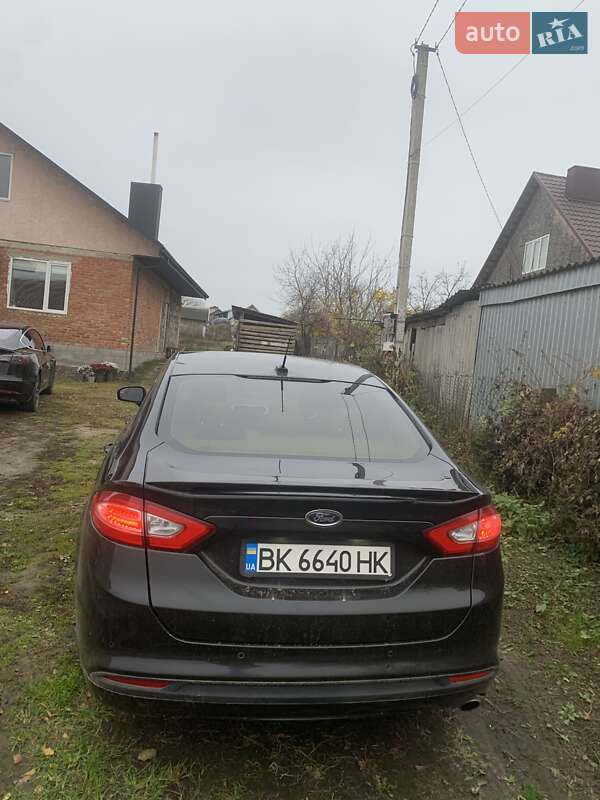 Седан Ford Fusion 2013 в Рівному фото 5 Седан Ford Fusion 2013 в Рівному