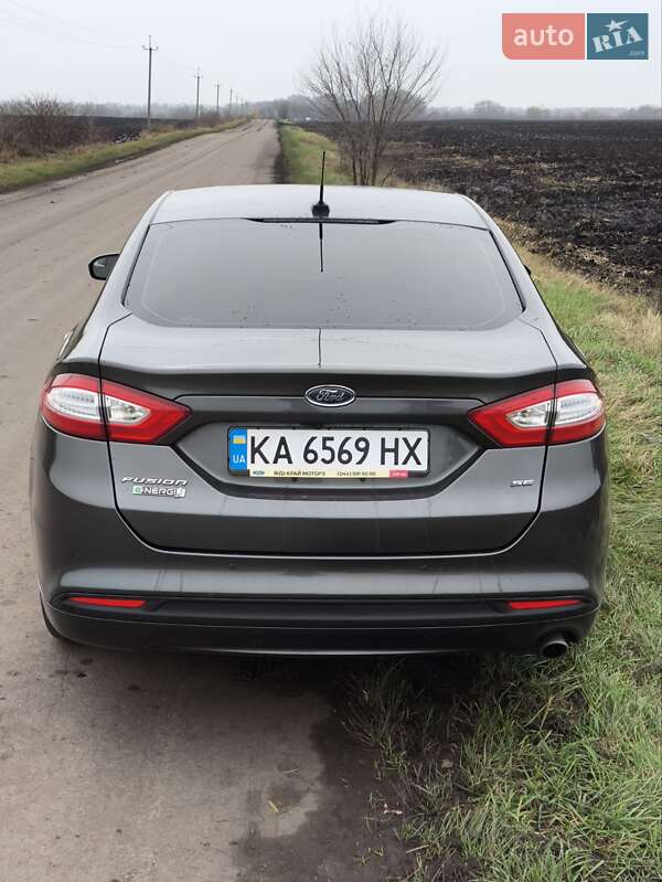 Седан Ford Fusion 2015 в Києві