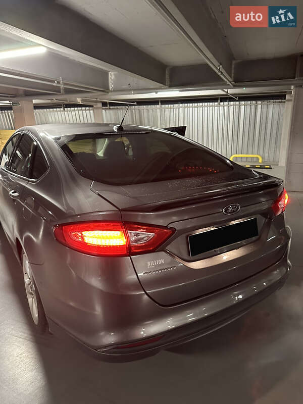Седан Ford Fusion 2014 в Виннице