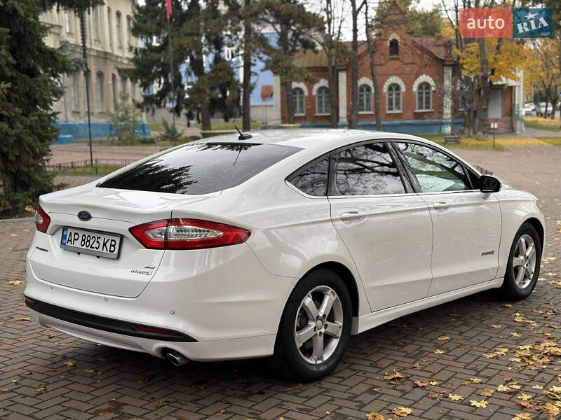 Седан Ford Fusion 2013 в Сумах