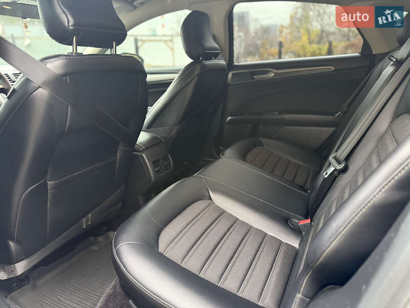 Седан Ford Fusion 2017 в Киеве фото 6 Седан Ford Fusion 2017 в Киеве