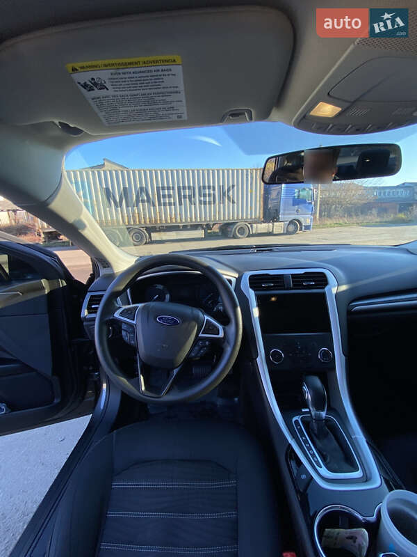 Седан Ford Fusion 2015 в Луцке