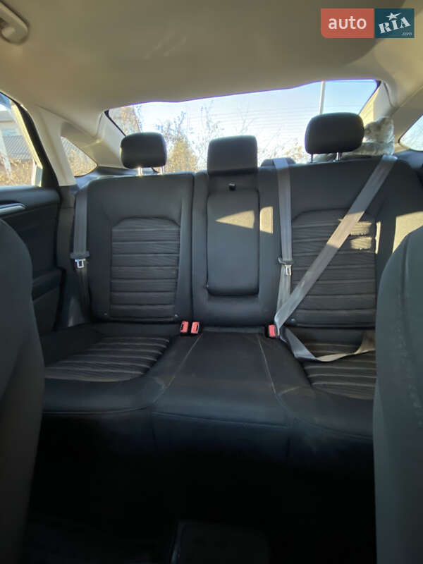 Седан Ford Fusion 2015 в Луцке