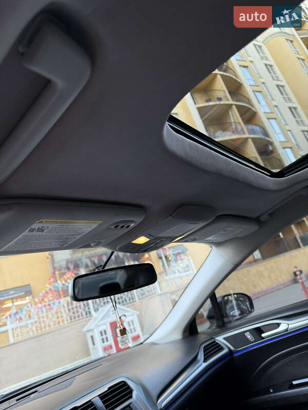 Седан Ford Fusion 2013 в Киеве фото 22 Седан Ford Fusion 2013 в Киеве