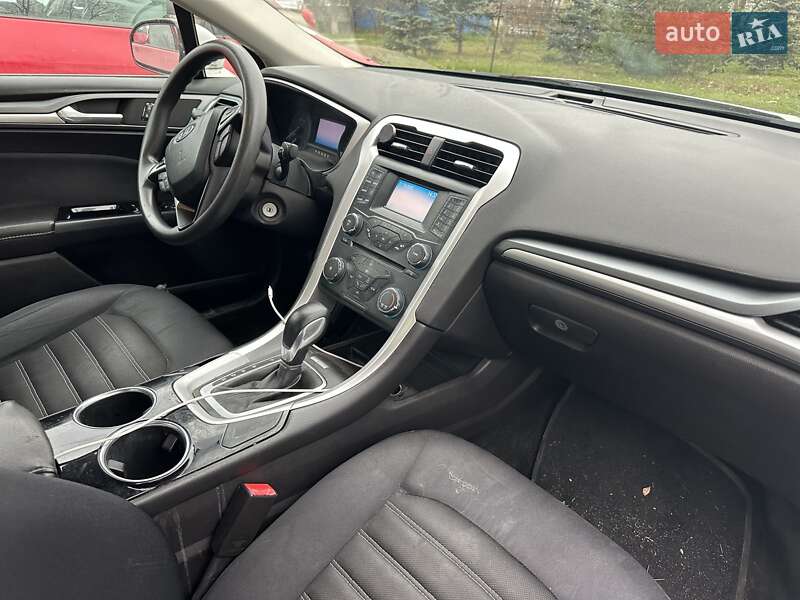 Седан Ford Fusion 2012 в Киеве фото 9 Седан Ford Fusion 2012 в Киеве